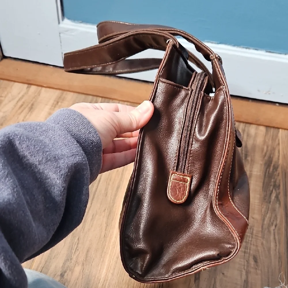 Mondani New York Women’s Brown Tote Bag